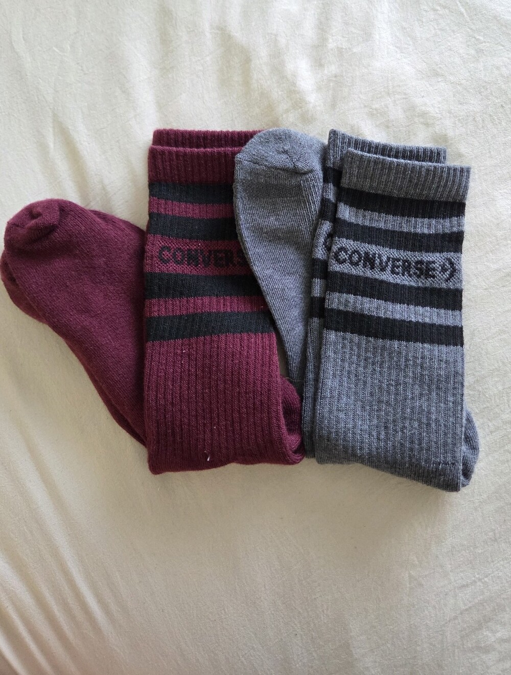 Converse Men's Striped Crew Socks in Gray and Burgundy (2-Pack)